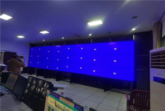 湖南郴州桂陽黃沙坪礦業(yè)指揮中心55寸3X8解碼器+落地機(jī)柜