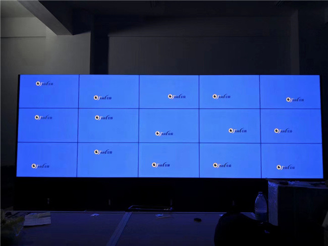 浙江杭州中豪五福天地監(jiān)控室46寸3X5解碼器+落地機(jī)柜