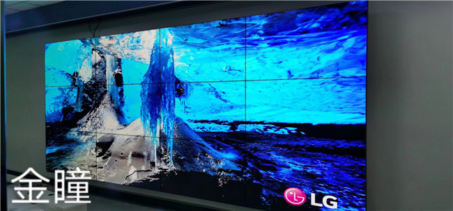 江蘇蘇州橫涇工業(yè)坊某展廳55寸3.5mm3X4液壓支架2套